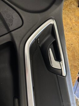 Tapacire Volvo v60 - 4