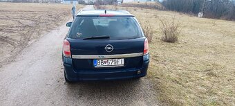 Opel Astra - 4