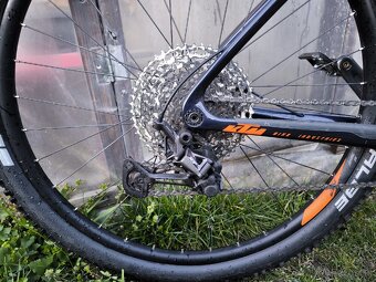 Predám karbónový bajk KTM - 4