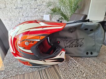 Predám motokrosovu prilbu FOX V3 Pilot - 4