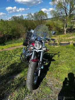 Suzuki VZ800 Marauder - 4