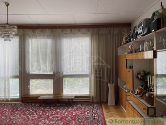 Päť izbový dom v radovej zástavbe v obci Smolník - 4