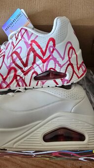SKECHERS - 4