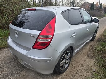 Hyundai i30 1.4i 2011 Facelift náhradné diely - 4