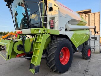 Sklízecí mlátička Claas Tucano 450 Heder V660, rok výroby 20 - 4
