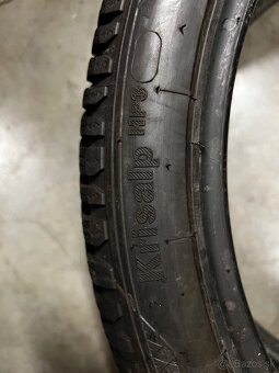 235/40R19 zimné pneumatiky - 4