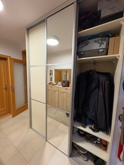 Vstavaná skriňa 180cm - 4