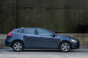 Volvo V40 2018 88kw 115t km aj na splátky - 4