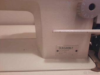 Průmyslový aut. šicí stroj jehelní podávání Juki DLN-5410N-7 - 4