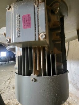 Odsávač pilín - 4