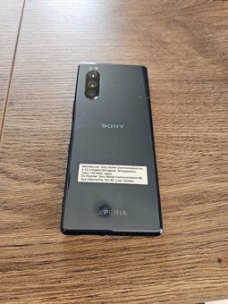 Predám Sony xperia 5 J9210 - 4