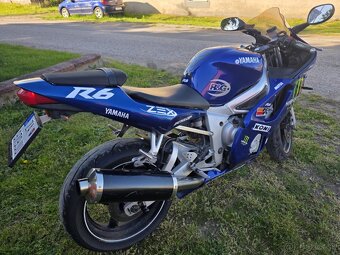 Yamaha YZF R6 - 4