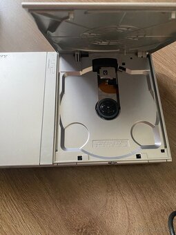 Ps2 slim silver + 6 hier - 4