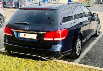 Mercedes E-250 - 4