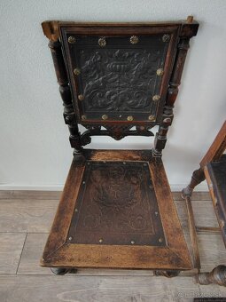 Historické drevené stoličky – set 2 ks - 4