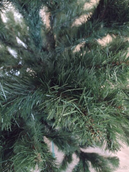 Umelý vianočný stromček 220cm - 4