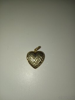 Zlatý prívesok. - 4