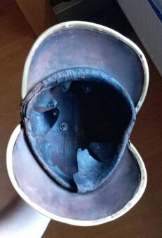 Predám starú vzácnu hasičskú helmu zo začiatku 20 rokov - 4