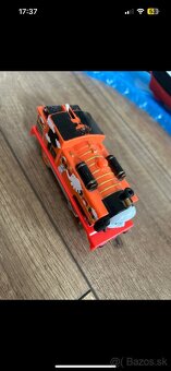 Draha s lodkou + motorizovany vlacik Nia - 4