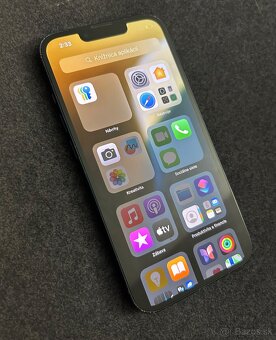 iPhone 13 256GB midnight - 100% batéria - 4