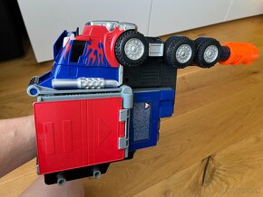 Nakladiak Optimus Prime - 4