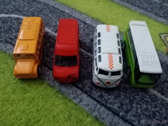 Auta hot whels, autobusy - 4