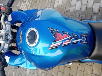 Suzuki gsx650f - 4