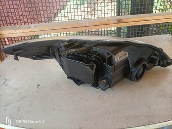 Predné svetlá pravé-ľave Ford Mondeo mk4 - 4