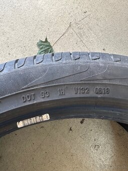 Pirelli 255/40 R20 - 4