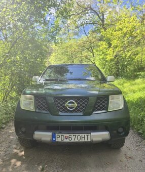 Nissan Pathfinder 2.5 rok 2006 - 4