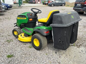 John Deere S240 - 4
