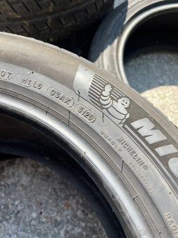 MICHELIN 215/55/R18 - 4