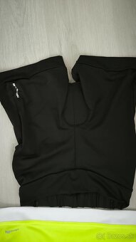 Originál tričko Adidas v 164 a  cyklistické nohavice Decathl - 4
