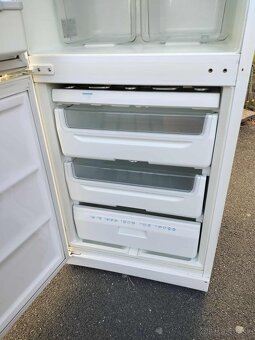 Predám chladničku s mraziakom Whirlpool - 4