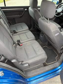 Volkswagen Touran 1.6 FSI STK DO NOVEMBRA 2027 - 4