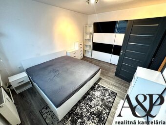 NA PRENÁJOM 1,5 IZBOVÝ BYT, 37 M2, ŠTEFÁNIKOVA UL., SENICA - 4