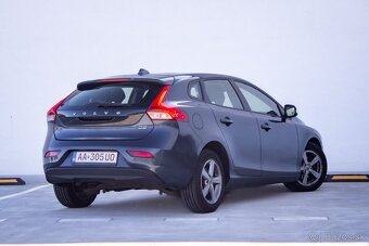 Volvo V40 D2 2.0L 88kW MT/6 2018 - 4
