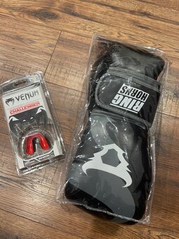 RINGHORNS CHARGER veľkosť 12oz rukavice na box - 4