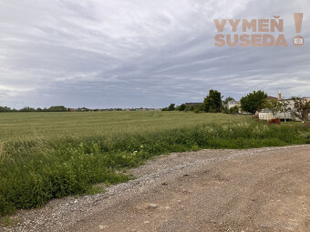 VYMEŇ SUSEDA - Výnimočný stavebný pozemok pri jazere – Nové - 4