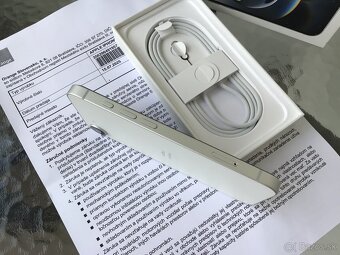 Apple iPhone 16e 128GB - 4