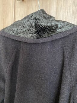 Dámsky hnedý kabát - 4