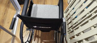 Predám mechanický invalidný vozík - 4