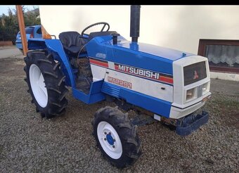4x4 Mitsubishi mt2201 Traktor 4x4 22km - 4