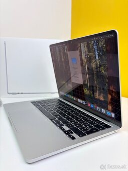 Predam vymenim Macbook Air M2 13,6” 256GB Silver - 4