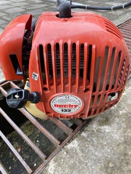 Krovinorez hecht132 - 4