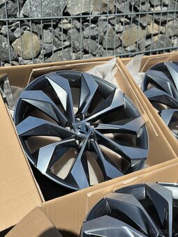 ✅ 5x112 r20 Skoda Kodiaq nádherná nova sada - 4