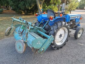 MITSUBISHI D2300 17 KW - 23 PS ROK-1991 - 4