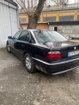 Predám BMW E38 735i V8 - 4