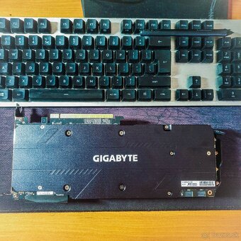 GIGABYTE GeForce RTX 2080 SUPER GAMING OC 8G - 4
