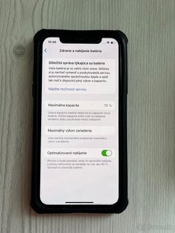iPhone Xs - 4